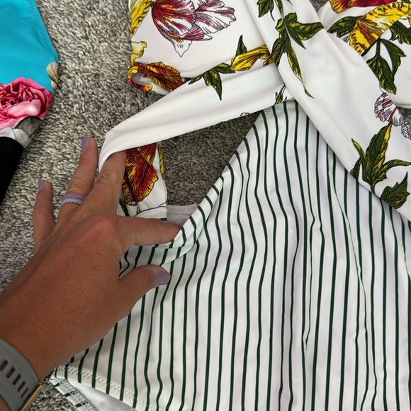 Pair of Cupshe One Piece Swimsuits (NWOT) - Picture 3 of 14